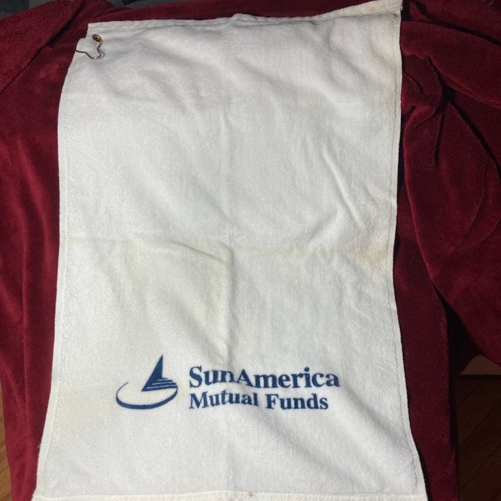 Vintage Sun America Mutual Funds Investment Broker Promo Golf Towel 27"x 17" New